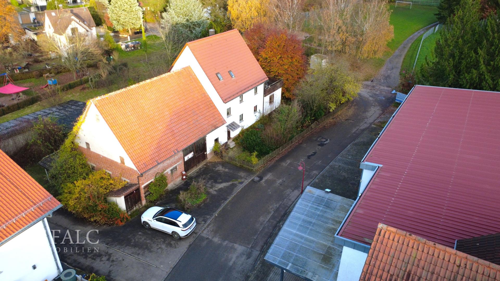 Ihr Eigenheim mit Scheune